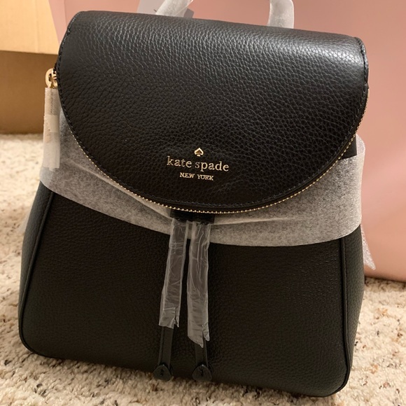 New backpack - Picture 2 of 3